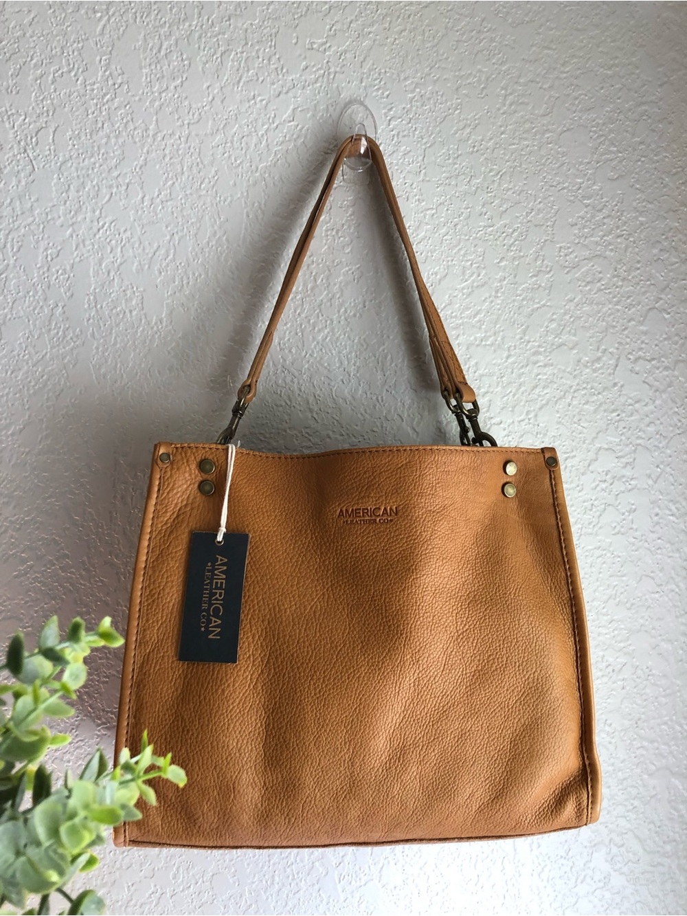 American Leather Tan smooth handbag